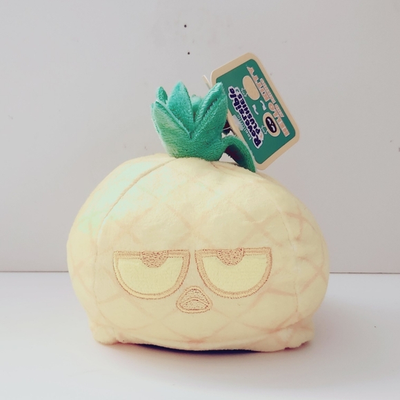 TeeTurtle Hello Kitty And Friends Reversible Badtz-Maru Pineapple - Picture 5 of 9